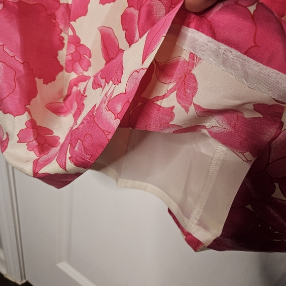 Ann Taylor Women's Petite Silk Floral Cocktail Dress - Picture 5 of 7